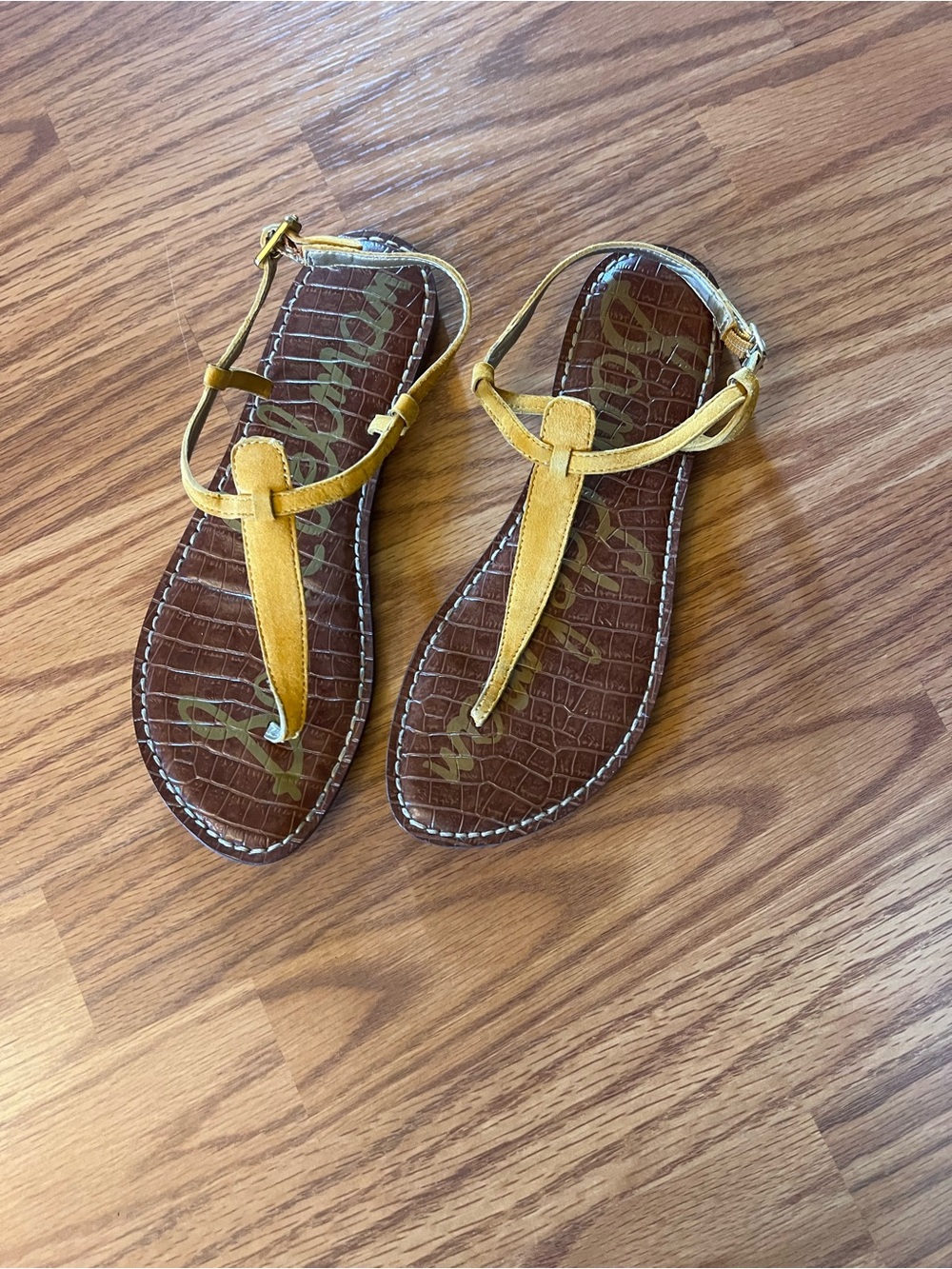Sam Edelman Yellow Mustard Suede T-Strap Sandals Size 9